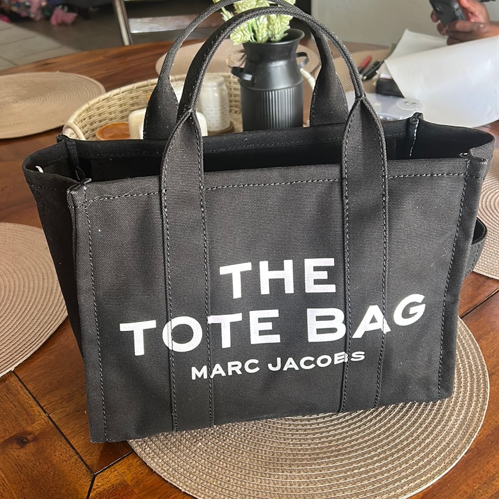 Small Marc Jacobs the tote bag